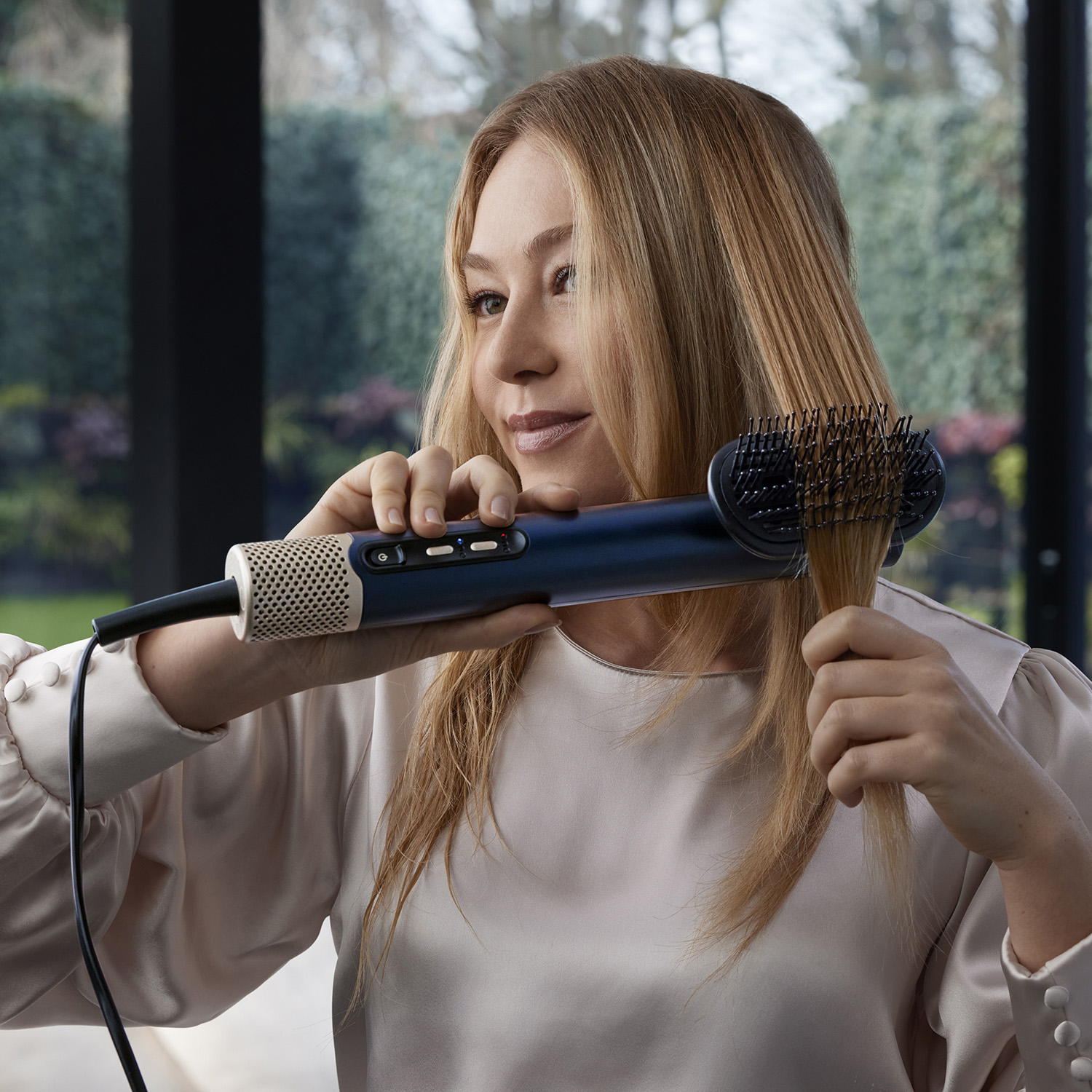 Air Wand Smoothing Brush