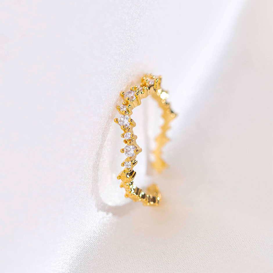 Petite Capella Ring