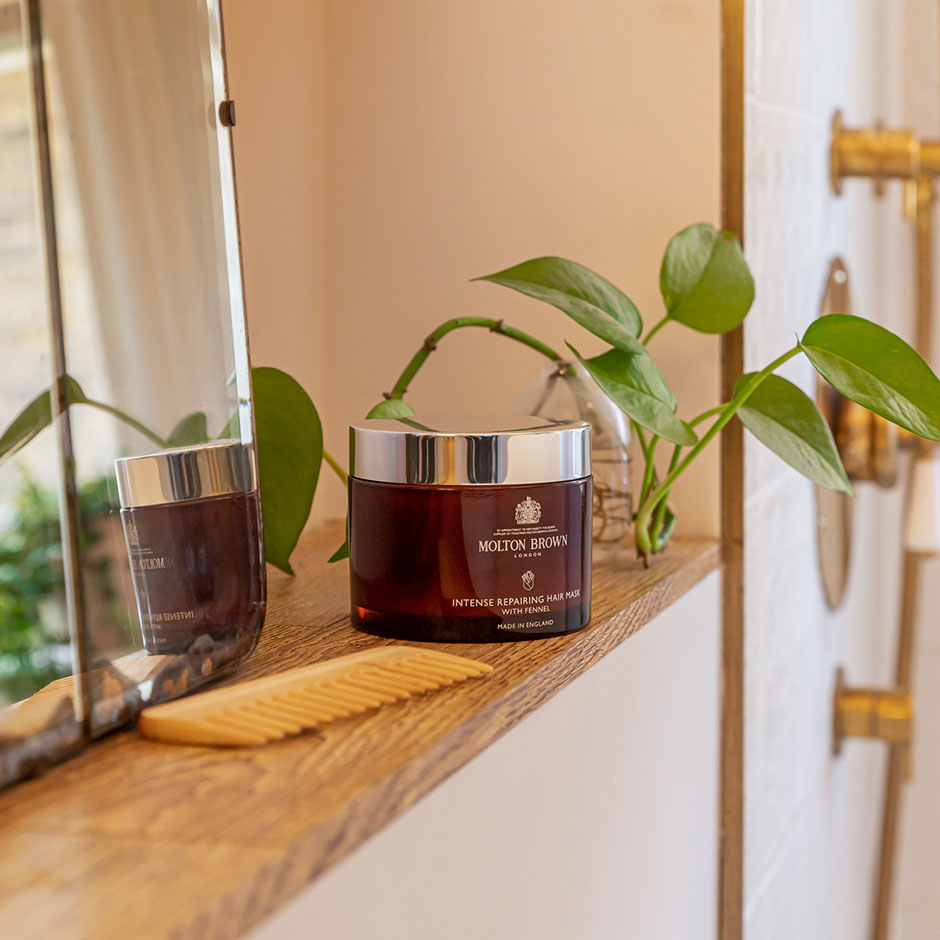 Intense Repairing Hair Mask with Fennel